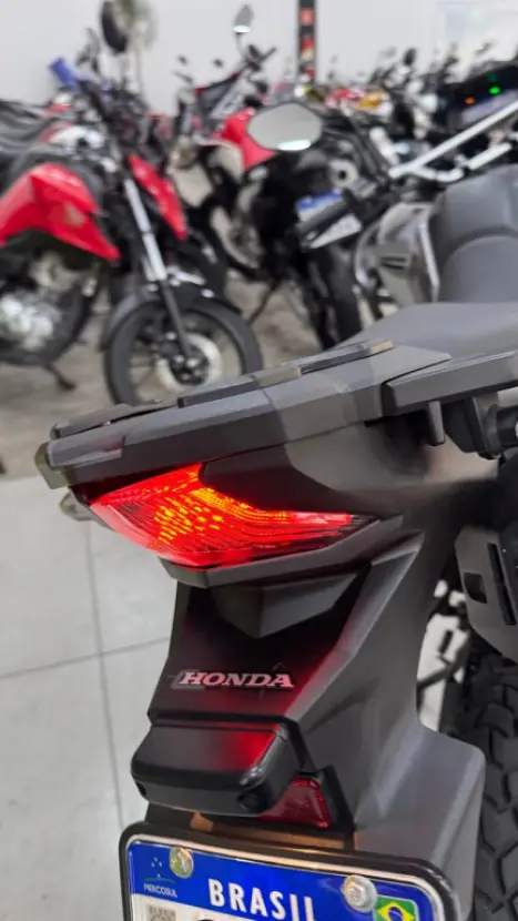 HONDA XRE 300 Sahara , Foto 5