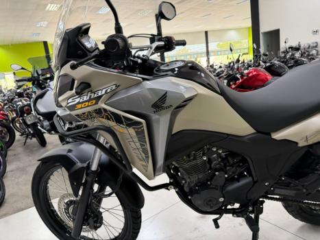 HONDA XRE 300 Sahara ADVENTURE, Foto 8