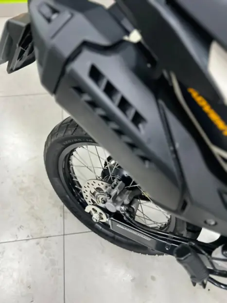 HONDA XRE 300 Sahara ADVENTURE, Foto 4