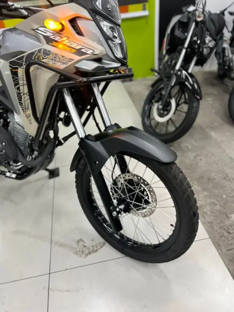 HONDA XRE 300 Sahara ADVENTURE, Foto 11