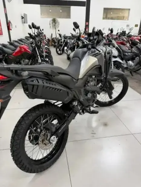 HONDA XRE 300 Sahara , Foto 6