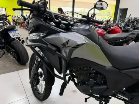 HONDA XRE 300 Sahara , Foto 11