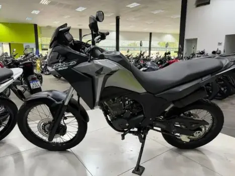HONDA XRE 300 Sahara , Foto 13