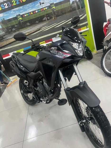 HONDA XRE 300 Sahara , Foto 10