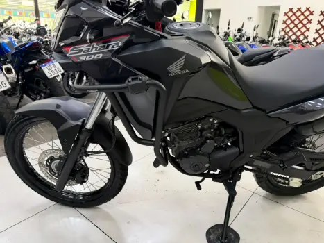 HONDA XRE 300 Sahara , Foto 7
