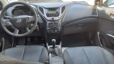 HYUNDAI HB 20 Hatch 1.6 16V 4P COMFORT STYLE FLEX, Foto 3 HYUNDAI HB 20 Hatch 1.6 16V 4P COMFORT STYLE FLEX, Foto 3