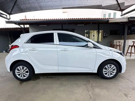 HYUNDAI HB 20 Hatch 1.0 12V 4P FLEX UNIQUE, Foto 4