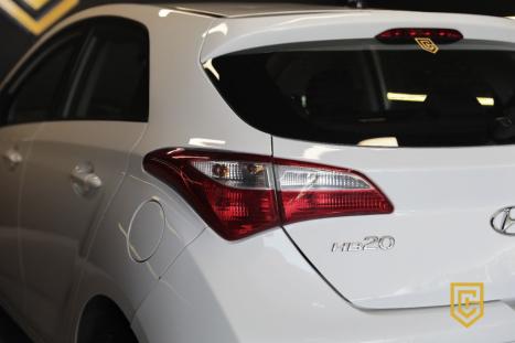 HYUNDAI HB 20 Hatch 1.6 16V 4P FLEX COMFORT PLUS AUTOMTICO, Foto 6