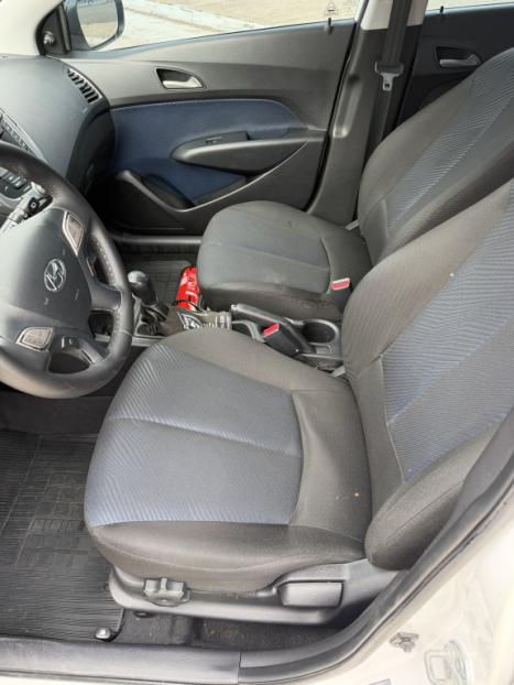 HYUNDAI HB 20 Hatch 1.6 16V 4P FLEX COMFORT PLUS, Foto 9