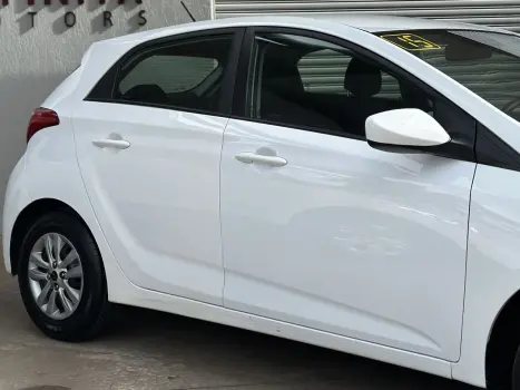 HYUNDAI HB 20 Hatch 1.6 16V 4P COMFORT FLEX AUTOM�TICO, Foto 13