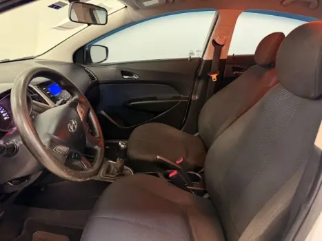 HYUNDAI HB 20 Hatch 1.6 16V 4P FLEX COMFORT PLUS, Foto 5