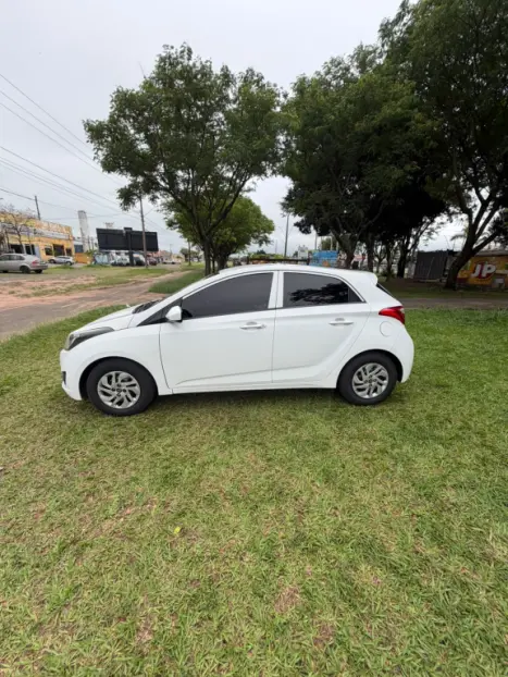 HYUNDAI HB 20 Hatch 1.6 16V 4P FLEX COMFORT PLUS, Foto 4