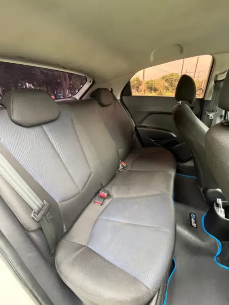 HYUNDAI HB 20 Hatch 1.6 16V 4P FLEX COMFORT PLUS, Foto 10