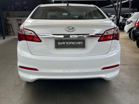 HYUNDAI HB 20 Sedan 1.0 12V 4P FLEX COMFORT PLUS, Foto 4