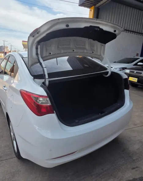 HYUNDAI HB 20 Sedan 1.6 16V 4P FLEX PREMIUM AUTOMTICO, Foto 8