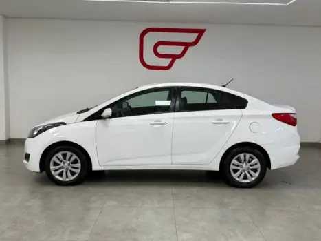 HYUNDAI HB 20 Sedan 1.0 12V 4P FLEX COMFORT PLUS, Foto 4