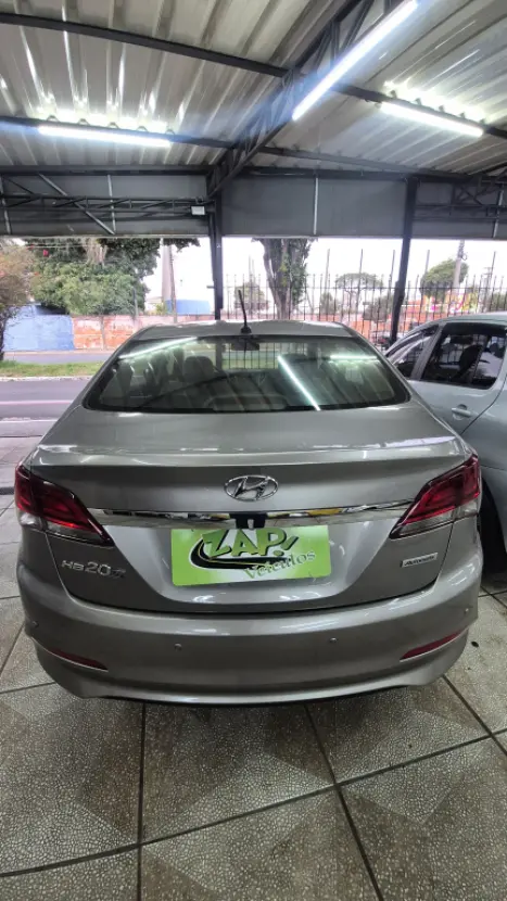 HYUNDAI HB 20 Sedan 1.6 16V 4P FLEX COMFORT STYLE AUTOM�TICO, Foto 4