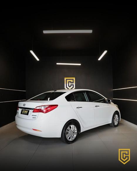 HYUNDAI HB 20 Sedan 1.6 16V 4P FLEX PREMIUM AUTOM�TICO, Foto 4