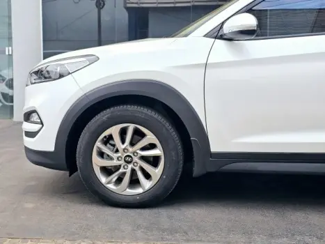 HYUNDAI Tucson 1.6 16V 4P T-GDI GLS ECOSHIFT AUTOMÁTICO, Foto 13 HYUNDAI Tucson 1.6 16V 4P T-GDI GLS ECOSHIFT AUTOMÁTICO, Foto 13