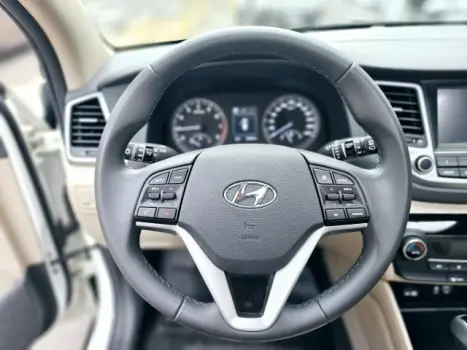 HYUNDAI Tucson 1.6 16V 4P T-GDI GLS ECOSHIFT AUTOMÁTICO, Foto 18 HYUNDAI Tucson 1.6 16V 4P T-GDI GLS ECOSHIFT AUTOMÁTICO, Foto 18