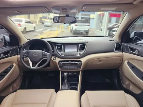 HYUNDAI Tucson 1.6 16V 4P T-GDI GLS ECOSHIFT AUTOMÁTICO, Foto 19 HYUNDAI Tucson 1.6 16V 4P T-GDI GLS ECOSHIFT AUTOMÁTICO, Foto 19