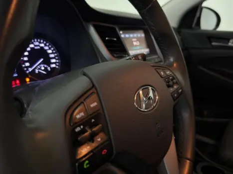 HYUNDAI Tucson 1.6 16V 4P T-GDI GL ECOSHIFT AUTOM�TICO, Foto 10