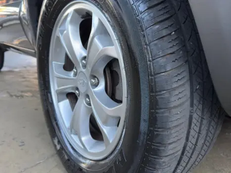 HYUNDAI Tucson 2.0 16V 4P GLS AUTOMÁTICO, Foto 7 HYUNDAI Tucson 2.0 16V 4P GLS AUTOMÁTICO, Foto 7