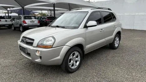 HYUNDAI Tucson 2.0 16V 4P GLS AUTOMÁTICO, Foto 3 HYUNDAI Tucson 2.0 16V 4P GLS AUTOMÁTICO, Foto 3