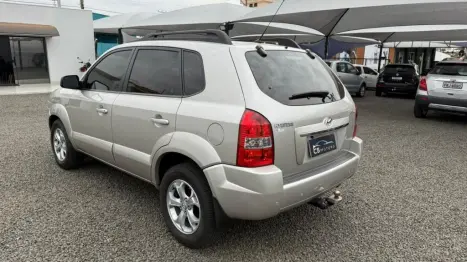 HYUNDAI Tucson 2.0 16V 4P GLS AUTOMÁTICO, Foto 6 HYUNDAI Tucson 2.0 16V 4P GLS AUTOMÁTICO, Foto 6