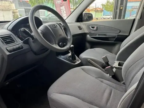 HYUNDAI Tucson 2.0 16V 4P GL, Foto 4