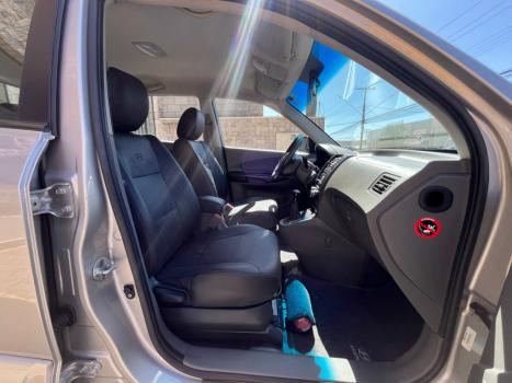 HYUNDAI Tucson 2.0 16V 4P GL, Foto 7