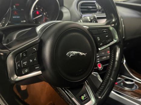 JAGUAR XE 2.0 16V 4P R-SPORT 250 TURBO AUTOM�TICO, Foto 10