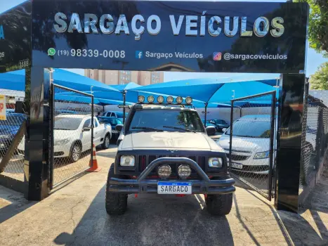 JEEP Cherokee 2.5 4P 4X4 SPORT TURBO DIESEL INTERCOOLER, Foto 1