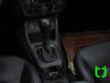 JEEP Compass 2.0 16V 4P LONGITUDE FLEX AUTOMÁTICO, Foto 17 JEEP Compass 2.0 16V 4P LONGITUDE FLEX AUTOMÁTICO, Foto 17