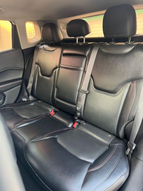 JEEP Compass 2.0 16V 4P TRAILHAWK TURBO DIESEL 4X4 AUTOMÁTICO, Foto 5 JEEP Compass 2.0 16V 4P TRAILHAWK TURBO DIESEL 4X4 AUTOMÁTICO, Foto 5