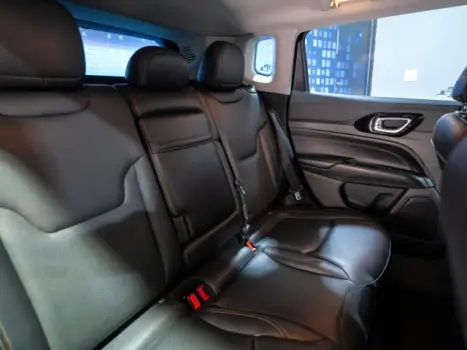 JEEP Compass 2.0 16V 4P 350 LONGITUDE 4X4 TURBO DIESEL AUTOMÁTICO, Foto 8 JEEP Compass 2.0 16V 4P 350 LONGITUDE 4X4 TURBO DIESEL AUTOMÁTICO, Foto 8