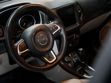 JEEP Compass 2.0 16V 4P 350 LONGITUDE 4X4 TURBO DIESEL AUTOM�TICO, Foto 7