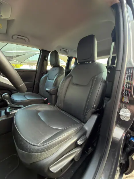 JEEP Renegade 1.3 16V 4P FLEX T270 LONGITUDE TURBO AUTOM�TICO, Foto 14