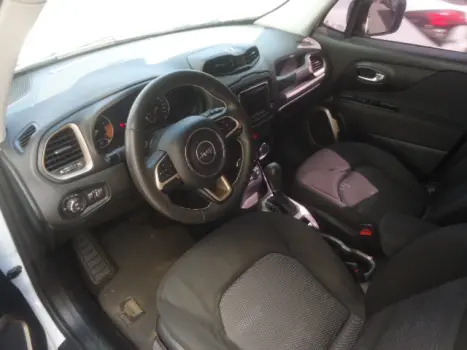 JEEP Renegade 1.8 16V 4P FLEX SPORT AUTOMÁTICO, Foto 4 JEEP Renegade 1.8 16V 4P FLEX SPORT AUTOMÁTICO, Foto 4