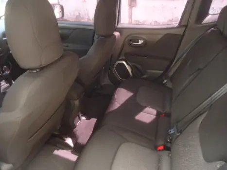 JEEP Renegade 1.8 16V 4P FLEX SPORT AUTOMÁTICO, Foto 5 JEEP Renegade 1.8 16V 4P FLEX SPORT AUTOMÁTICO, Foto 5