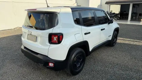 JEEP Renegade 1.8 16V 4P FLEX AUTOMÁTICO, Foto 6 JEEP Renegade 1.8 16V 4P FLEX AUTOMÁTICO, Foto 6