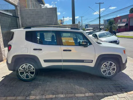 JEEP Renegade 1.8 16V 4P FLEX AUTOMÁTICO, Foto 3 JEEP Renegade 1.8 16V 4P FLEX AUTOMÁTICO, Foto 3