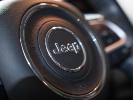 JEEP Renegade 1.8 16V 4P FLEX LONGITUDE AUTOM�TICO, Foto 6