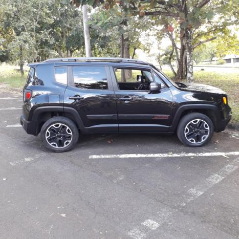 JEEP Renegade 2.0 16V 4P TURBO DIESEL TRAILHAWK 4X4 AUTOM�TICO, Foto 6