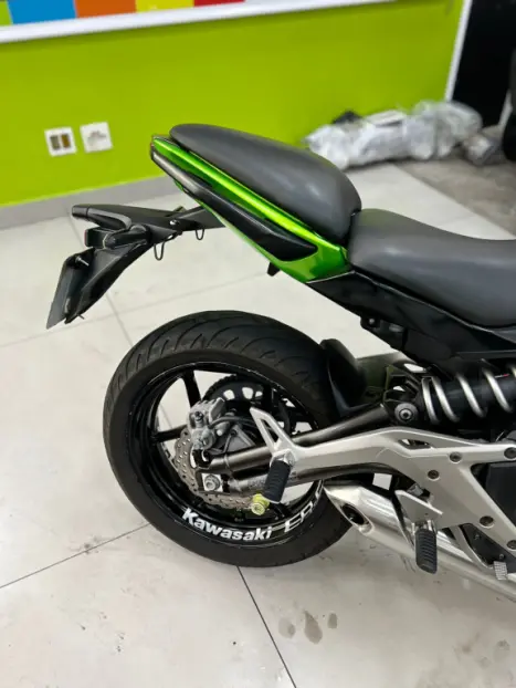 KAWASAKI ER-6N 650 ABS, Foto 14