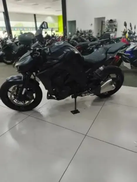 KAWASAKI KZ 1000 TOURING, Foto 2