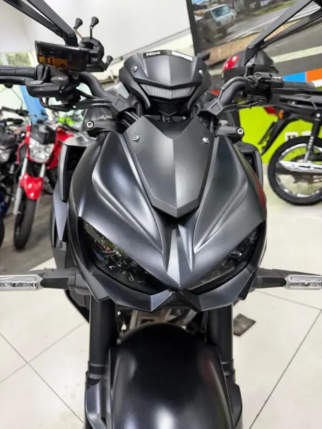 KAWASAKI KZ 1000 TOURING, Foto 4