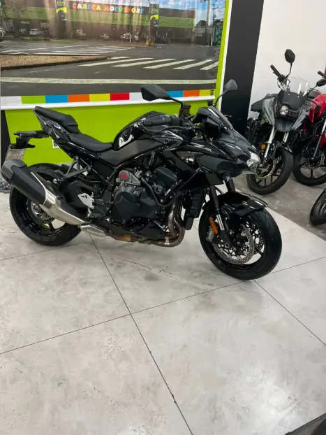KAWASAKI KZ 1000 TOURING, Foto 3