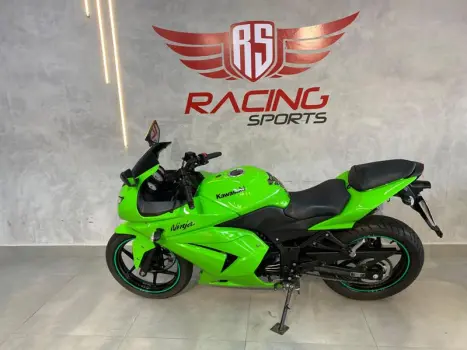 KAWASAKI Ninja 250 R, Foto 13