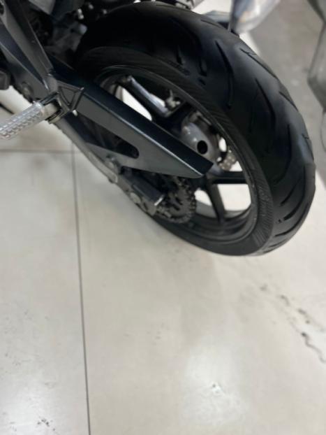 KAWASAKI Ninja 250 R, Foto 3
